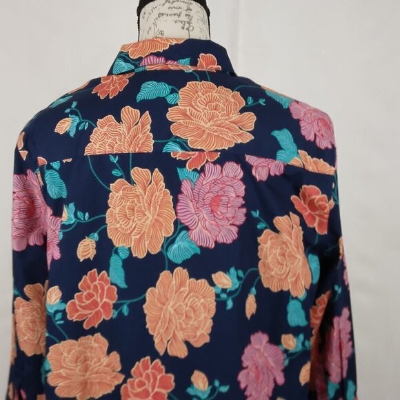Chico's | Navy Floral Stain Shield No Iron Shirt | Size XL - Picture 6 of 9